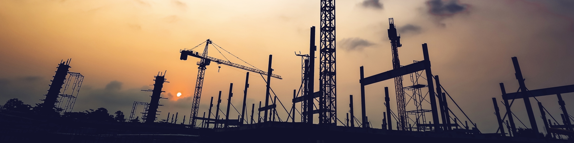 Kraner på byggeplads