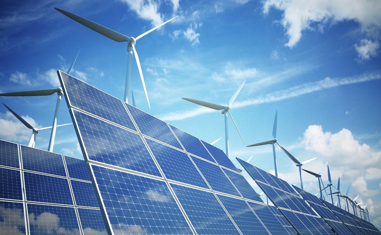Solceller og vindmøller i solen